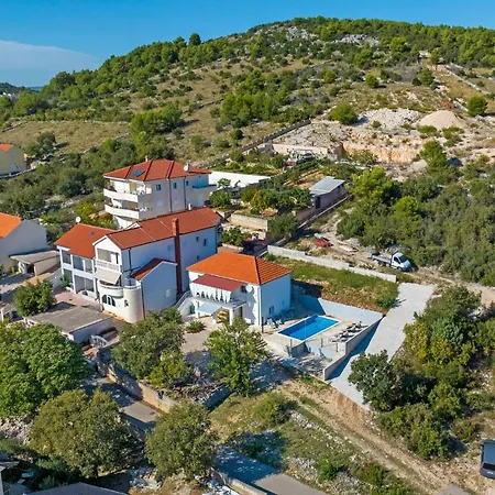 Tatil Evi 4 Bedroom Stunning In